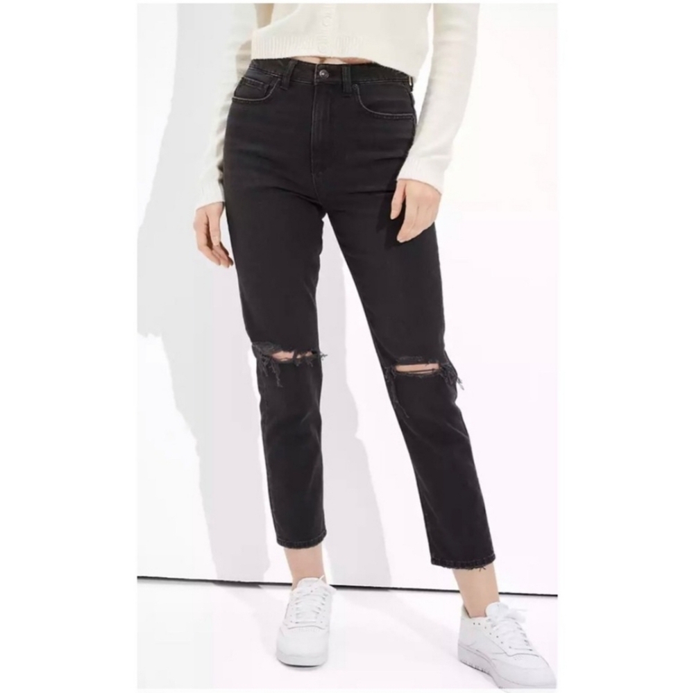 American Eagle Highest Rise Mom Jeans Size 6